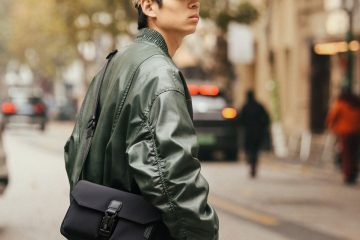 Túi đeo chéo da nam giá tốt – Kinh nghiệm chọn mua không bị hớ