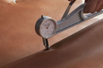 Làm đồ da theo yêu cầu TPHCM: Những điều cần biết trước khi đặt