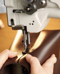 Làm đồ da theo yêu cầu Hóc Môn uy tín, đẹp và chuyên nghiệp tại xưởng