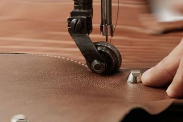Gia công đồ da theo yêu cầu: Kinh nghiệm cần biết trước khi sản xuất