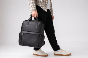 Balo da nam cao cấp – Xu hướng thời trang nam 2026