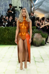 Điểm danh những outfit ấn tượng nhất tại Met Gala 2026